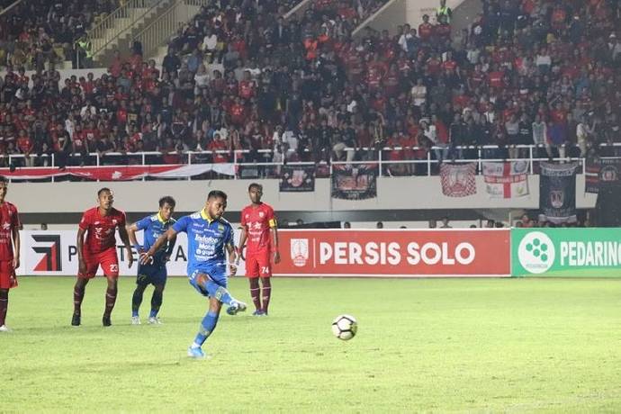 Nhận định, soi k&egrave;o Persib Bandung vs Persis Solo, 20h30 ng&agrave;y 4/4