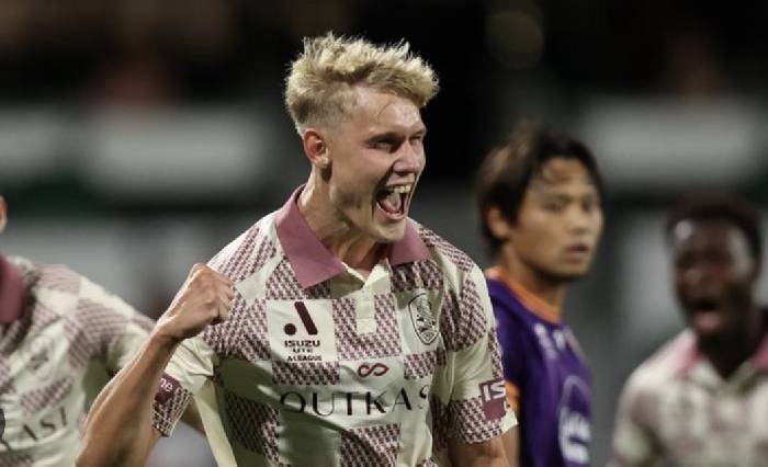 Soi k&egrave;o g&oacute;c Brisbane Roar vs Macarthur, 15h35 ng&agrave;y 4/4: Thế trận hấp dẫn