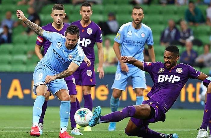 Soi k&egrave;o phạt g&oacute;c Perth Glory vs Melbourne City, 18h05 ng&agrave;y 4/5