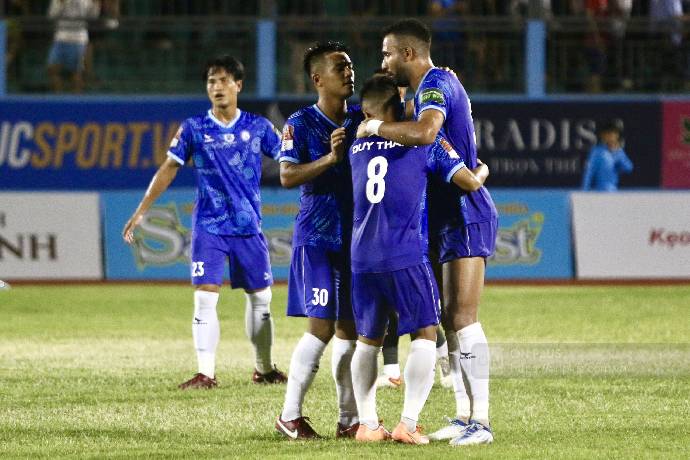 Nhận định, soi k&egrave;o B&igrave;nh Dương với Kh&aacute;nh H&ograve;a, 18h00 ng&agrave;y 4/5: Tiếp tục b&eacute;t bảng