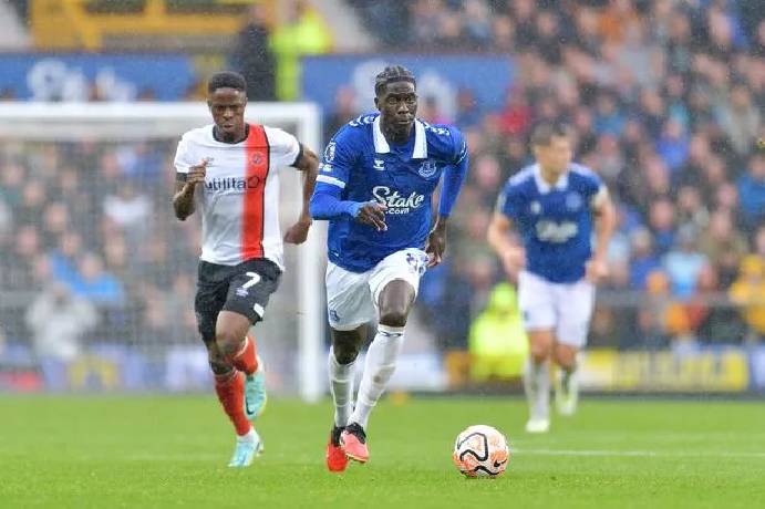 Soi k&egrave;o g&oacute;c Luton Town vs Everton, 2h00 ng&agrave;y 4/5
