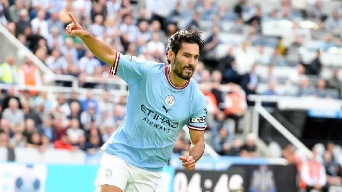 Roy Keane ch&ecirc; 3 ng&ocirc;i sao M.U trong b&agrave;n thắng của Gundogan