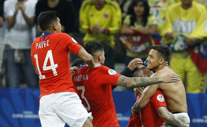 Chile vs Peru (7h30 4/7): Bại binh kh&oacute; phục hận?!