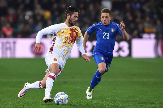 Soi k&egrave;o phạt g&oacute;c Italia vs T&acirc;y Ban Nha, 2h ng&agrave;y 7/7