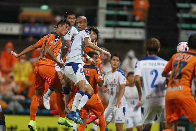 Soi k&egrave;o phạt g&oacute;c Shimizu S-Pulse vs Oita Trinita, 16h ng&agrave;y 4/7