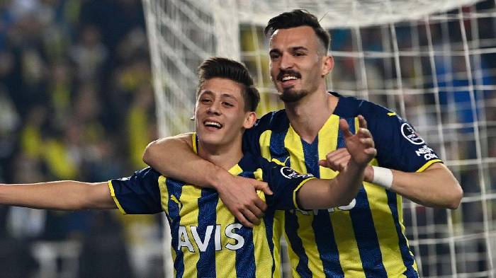 'Bất cứ CLB n&agrave;o cũng đều muốn c&oacute; cậu ấy trong đội h&igrave;nh'