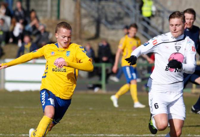 Nhận định, soi k&egrave;o Fjolnir vs Keflavik, 01h00 ng&agrave;y 5/7: Gia tăng c&aacute;ch biệt