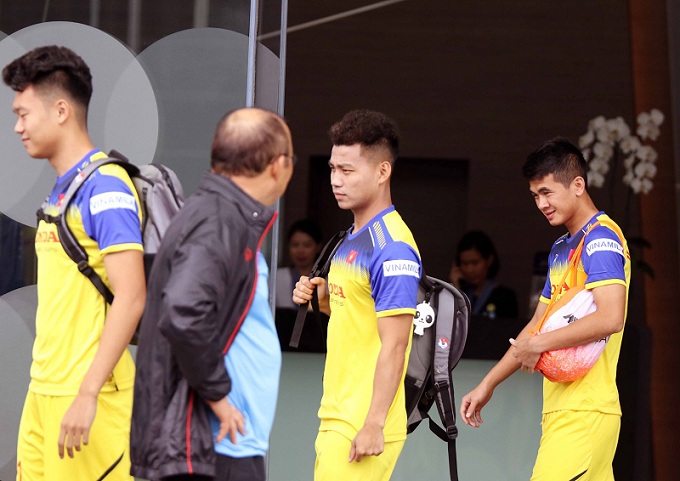 Lộ diện người thay thế Văn Hậu ở trận gặp Th&aacute;i Lan