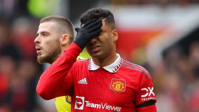 'Đến Casemiro c&ograve;n gặp kh&oacute; ở Premier League, cậu ấy cũng thế th&ocirc;i'