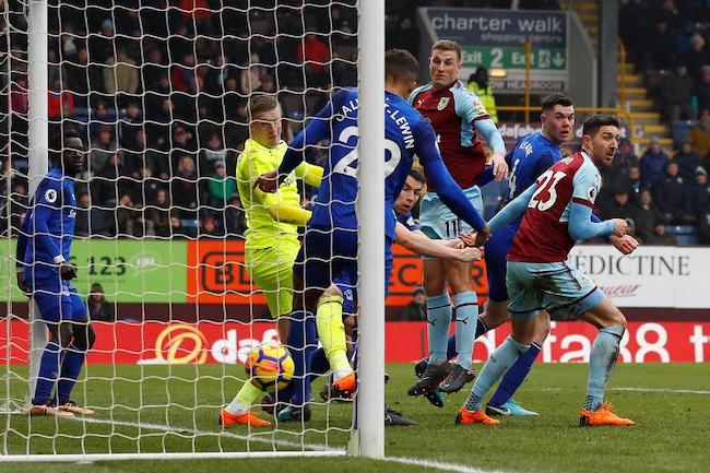 Ph&acirc;n t&iacute;ch tỷ lệ Burnley vs Everton, 21h ng&agrave;y 5/10