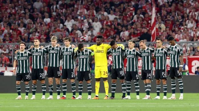 Phong độ kh&ocirc;ng tốt, sao M.U phải ngồi dự bị ở Champions League