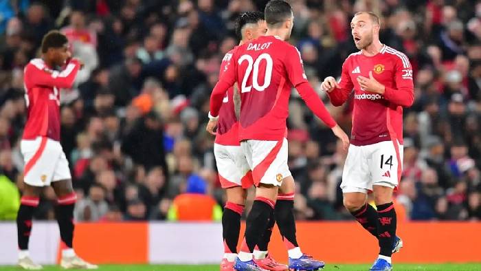 Si&ecirc;u m&aacute;y t&iacute;nh dự đo&aacute;n Porto vs MU, 02h00 ng&agrave;y 4/10