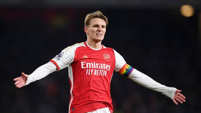 Nhạc trưởng Odegaard t&igrave;m lại ch&iacute;nh m&igrave;nh, Arsenal x&acirc;y chắc ng&ocirc;i đầu