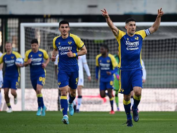 Soi k&egrave;o phạt g&oacute;c Torino vs Verona, 20h30 ng&agrave;y 4/1