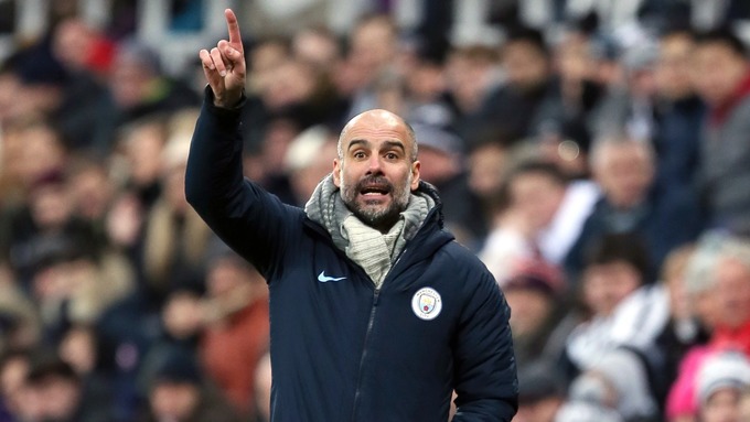 HLV Pep Guardiola th&iacute;ch cuộc đua v&ocirc; địch với Liverpool