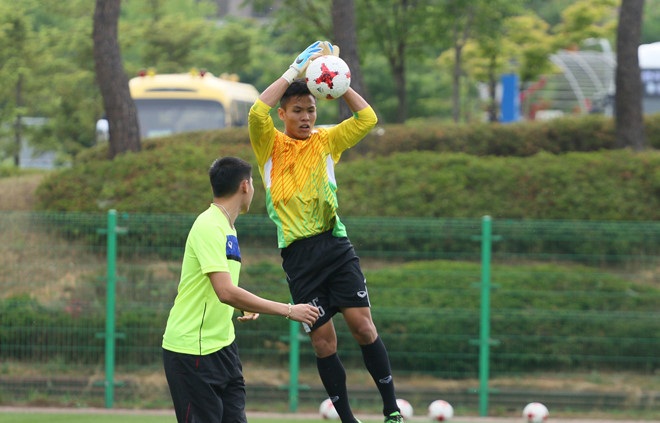 U22 Việt Nam mất thủ m&ocirc;n World Cup ngay cận Tết Nguy&ecirc;n đ&aacute;n