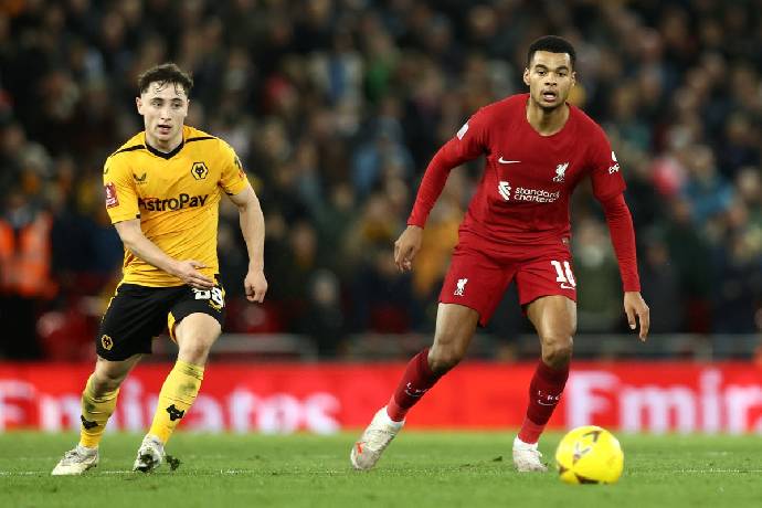 Soi k&egrave;o phạt g&oacute;c Wolves vs Liverpool, 22h00 ng&agrave;y 4/2