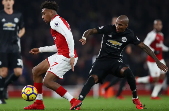 Đại chiến Arsenal vs MU cuối tuần n&agrave;y (v&ograve;ng 30 Ngoại hạng Anh)