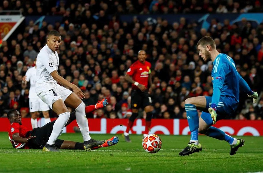 PSG vs MU (3h 7/3): Loạt con số biết n&oacute;i