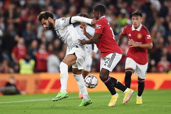 Charlie Nicholas dự đo&aacute;n Liverpool vs MU, 23h30 ng&agrave;y 5/3