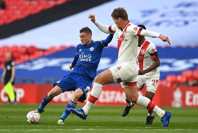 Soi k&egrave;o phạt g&oacute;c Southampton vs Leicester, 0h30 ng&agrave;y 5/3