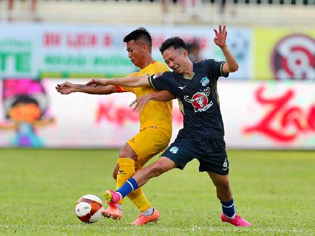 Nhận định, soi k&egrave;o Quảng Nam với HAGL, 17h00 ng&agrave;y 4/4: L&agrave;m kh&oacute; chủ nh&agrave;