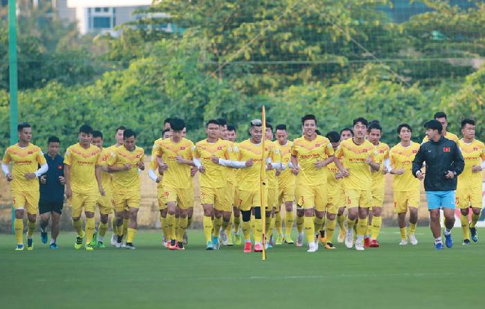 Tuyển Việt Nam hủy lịch tập Quy Nhơn v&igrave; dịch COVID-19