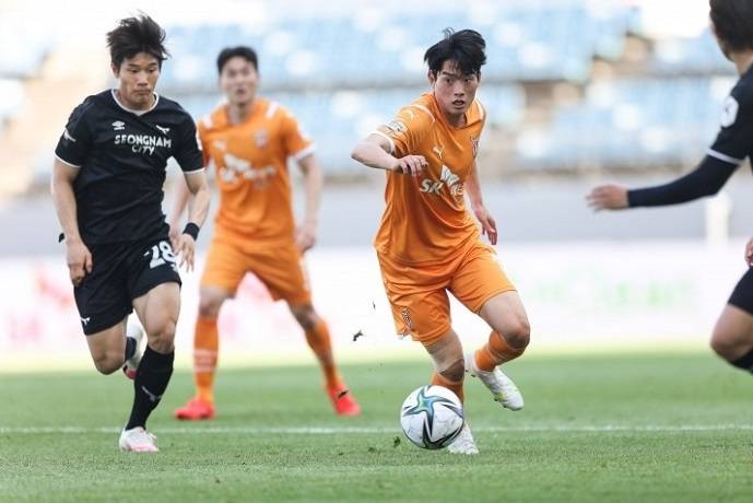Nhận định, soi k&egrave;o Seongnam vs Jeju United, 12h00 ng&agrave;y 5/5