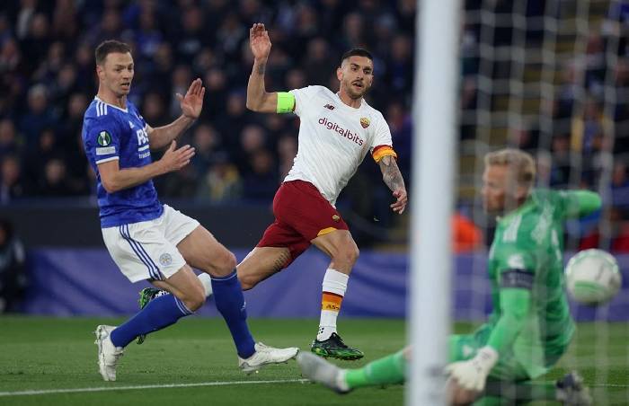 Soi k&egrave;o phạt g&oacute;c Roma vs Leicester, 2h00 ng&agrave;y 6/5