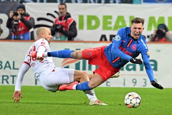 Nhận định, soi k&egrave;o FCSB vs Dinamo Bucuresti, 0h30 ng&agrave;y 6/5: Chạm tay v&agrave;o c&uacute;p