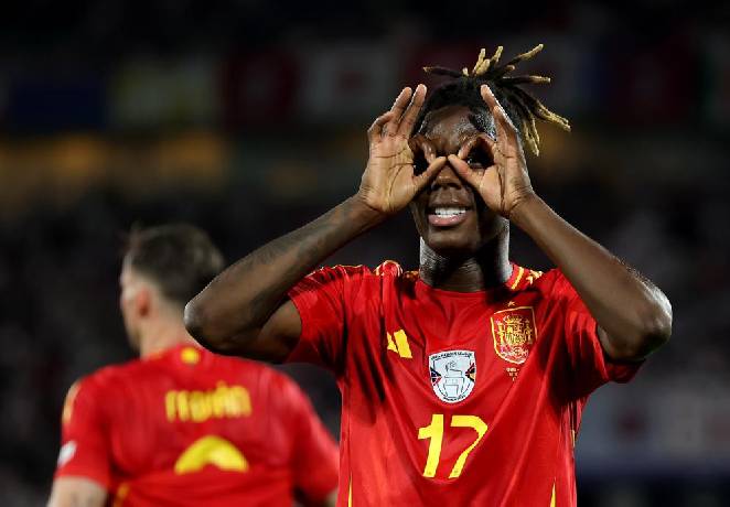 Lời nguyền của T&acirc;y Ban Nha khi gặp chủ nh&agrave; World Cup, Euro 