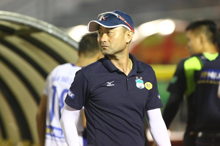 V&ograve;ng 19 V.League: HLV HAGL n&oacute;i g&igrave; trước trận đấu với Nam Định?