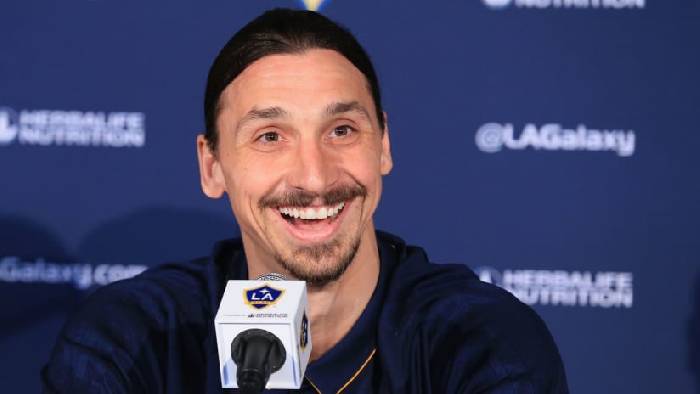 Ibrahimovic từng viết thư cho BTC đ&ograve;i trừ điểm ch&iacute;nh CLB của m&igrave;nh