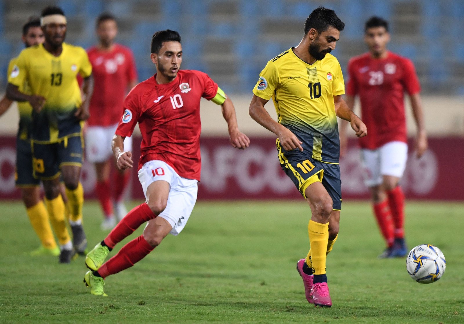 Nhận định b&oacute;ng đ&aacute; April 25 vs Al Ahed Beirut, 20h ng&agrave;y 4/11: Thế trận chặt chẽ