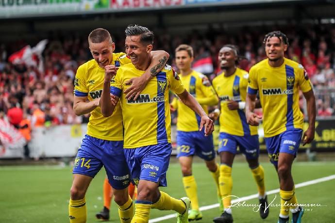 Nhận định, soi k&egrave;o Standard Liege vs Sint-Truiden, 2h45 ng&agrave;y 7/1