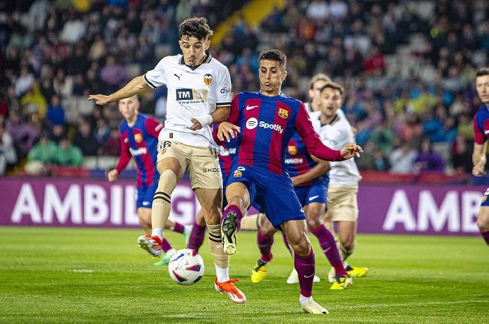 Nhận định, soi k&egrave;o Valencia vs Barcelona, 3h30 ng&agrave;y 7/2: Nhọc nhằn hạ Bầy dơi