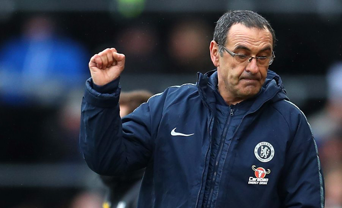Tương lai HLV Sarri: Coi như XONG!