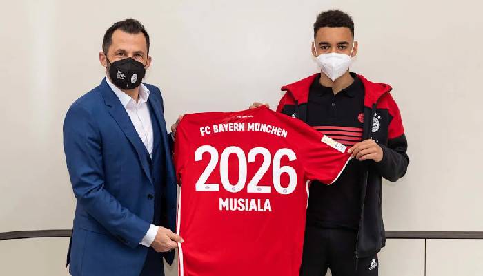 Bayern Munich giữ ch&acirc;n th&agrave;nh c&ocirc;ng sao trẻ &lsquo;vạn người m&ecirc;&rsquo;