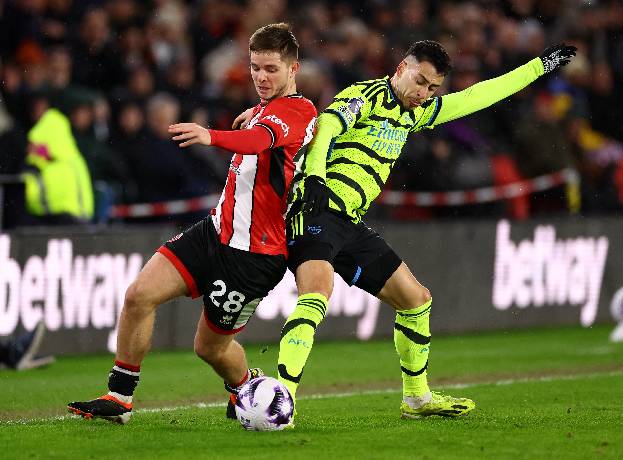 Chơi tennis trước Sheffield, Arsenal tạo dấu mốc trong lịch sử Ngoại hạng Anh