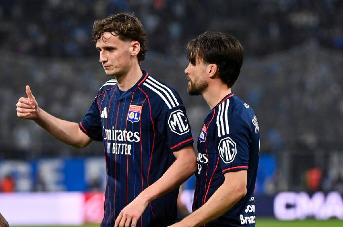 Soi k&egrave;o g&oacute;c Lyon vs Lens, 3h10 ng&agrave;y 06/03