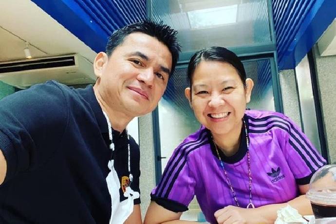 B&agrave; x&atilde; HLV Kiatisak phải xin lỗi h&agrave;ng x&oacute;m v&igrave; cổ vũ HAGL