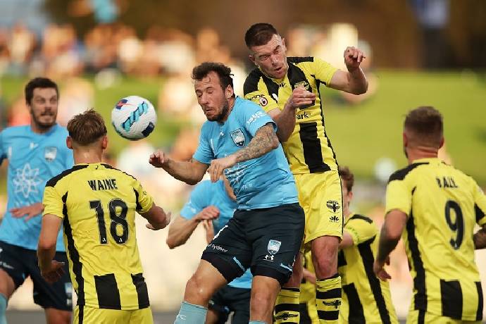 Soi k&egrave;o phạt g&oacute;c Central Coast Mariners vs Wellington Phoenix, 16h05 ng&agrave;y 5/4