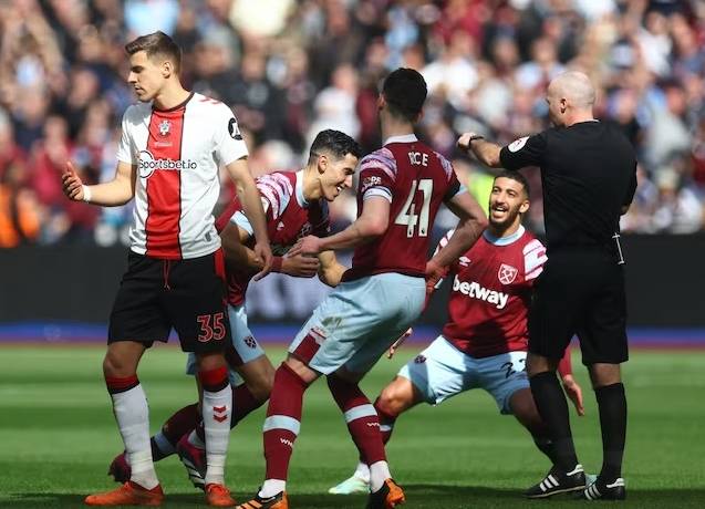 Đội h&igrave;nh ra s&acirc;n ch&iacute;nh thức West Ham vs Newcastle, 2h ng&agrave;y 6/4 (cập nhật)