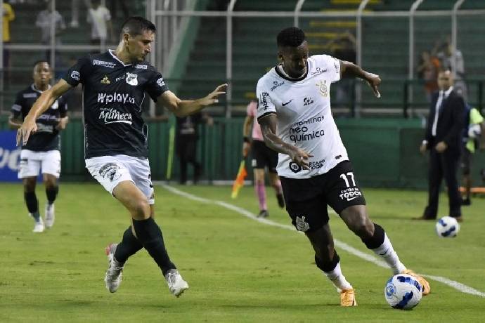 Soi k&egrave;o phạt g&oacute;c Liverpool vs Corinthians, 5h ng&agrave;y 7/4