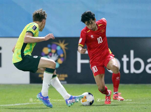 LĐBĐ Australia khen ngợi h&agrave;ng thủ vững chắc của U17 Việt Nam