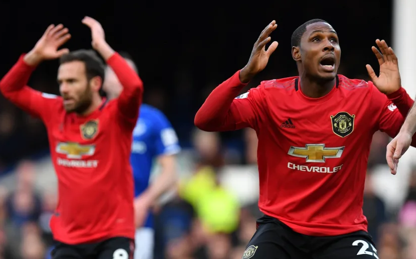 Nhiều CLB bất ngờ bỏ phiếu hủy kết quả Ngoại hạng Anh