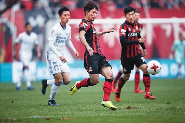 Nhận định b&oacute;ng đ&aacute; Ulsan Hyundai Horang-i vs Sangju Sangmu Phoenix, 12h00 ng&agrave;y 9/5