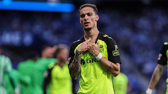 Antony ghi si&ecirc;u phẩm ph&uacute;t b&ugrave; giờ gi&uacute;p Betis tiến gần v&eacute; dự c&uacute;p C1 ch&acirc;u &Acirc;u