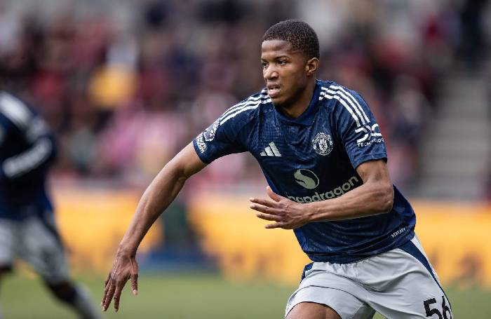 Ng&ocirc;i sao 17 tuổi của MU đi v&agrave;o lịch sử trong ng&agrave;y đội nh&agrave; thua trận