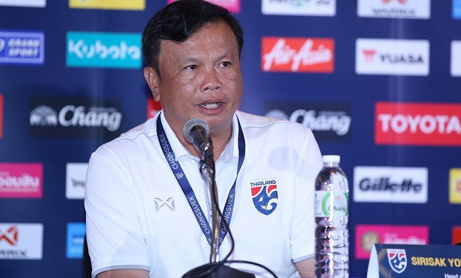 Th&aacute;i Lan vs Việt Nam, 19h45: HLV Sirisak Yodyardthai bất ngờ đổi &yacute;